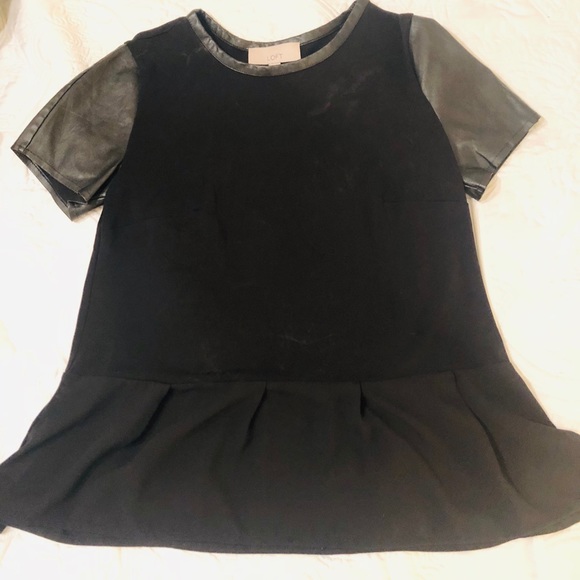 LOFT Tops - Leather detail! LOFT Tops - Leather detail!